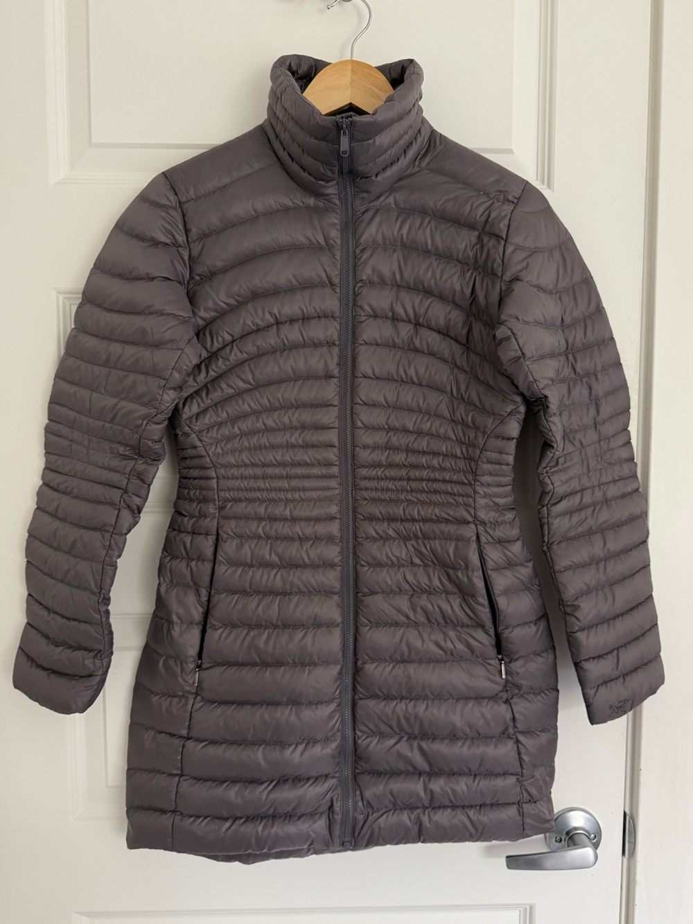 Arcteryx Yola Down Coat Women's XS Puffer Jacket Parka 750 Fill Insulated Purple